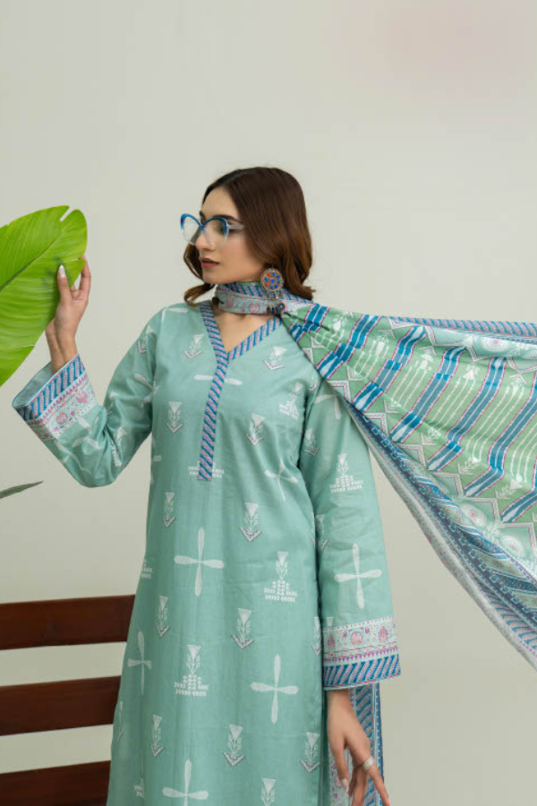 Edenrobe latest lawn dress design GF108 Gul Fatima