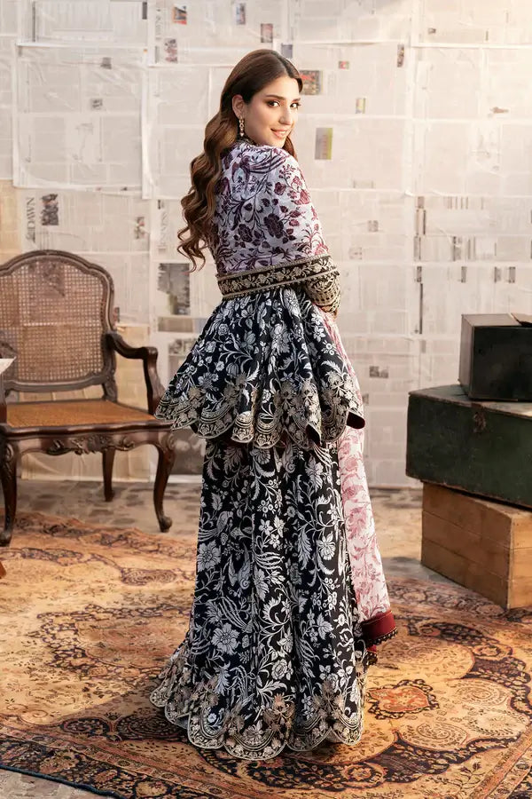 women clothing brands Embroidered - 3 Pc Lawn Suit (Organza Dupatta)