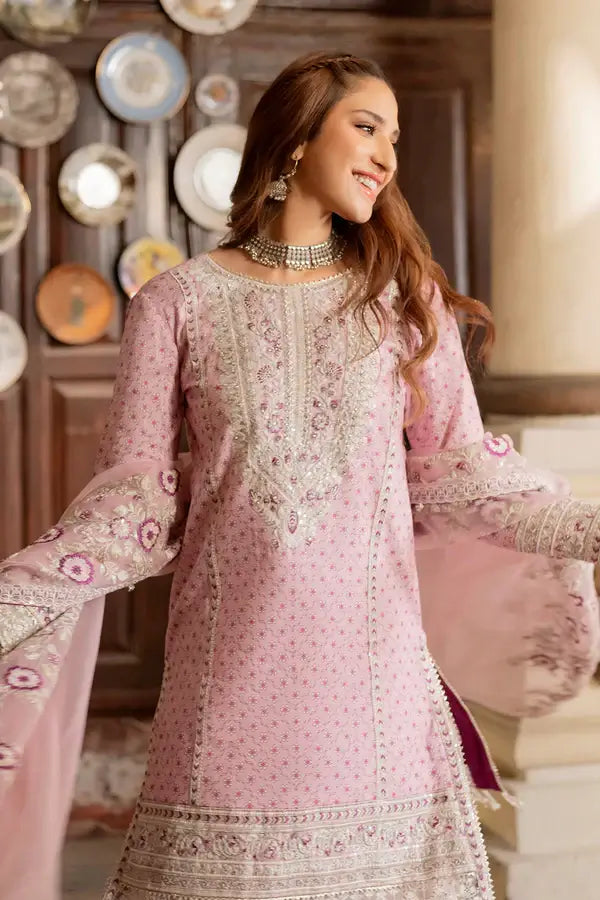 3 Pc Lawn Suit (Organza Dupatta)