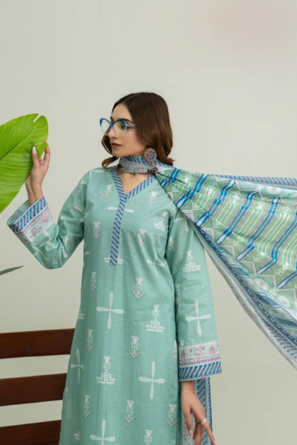 Edenrobe latest lawn dress design GF108 Gul Fatima