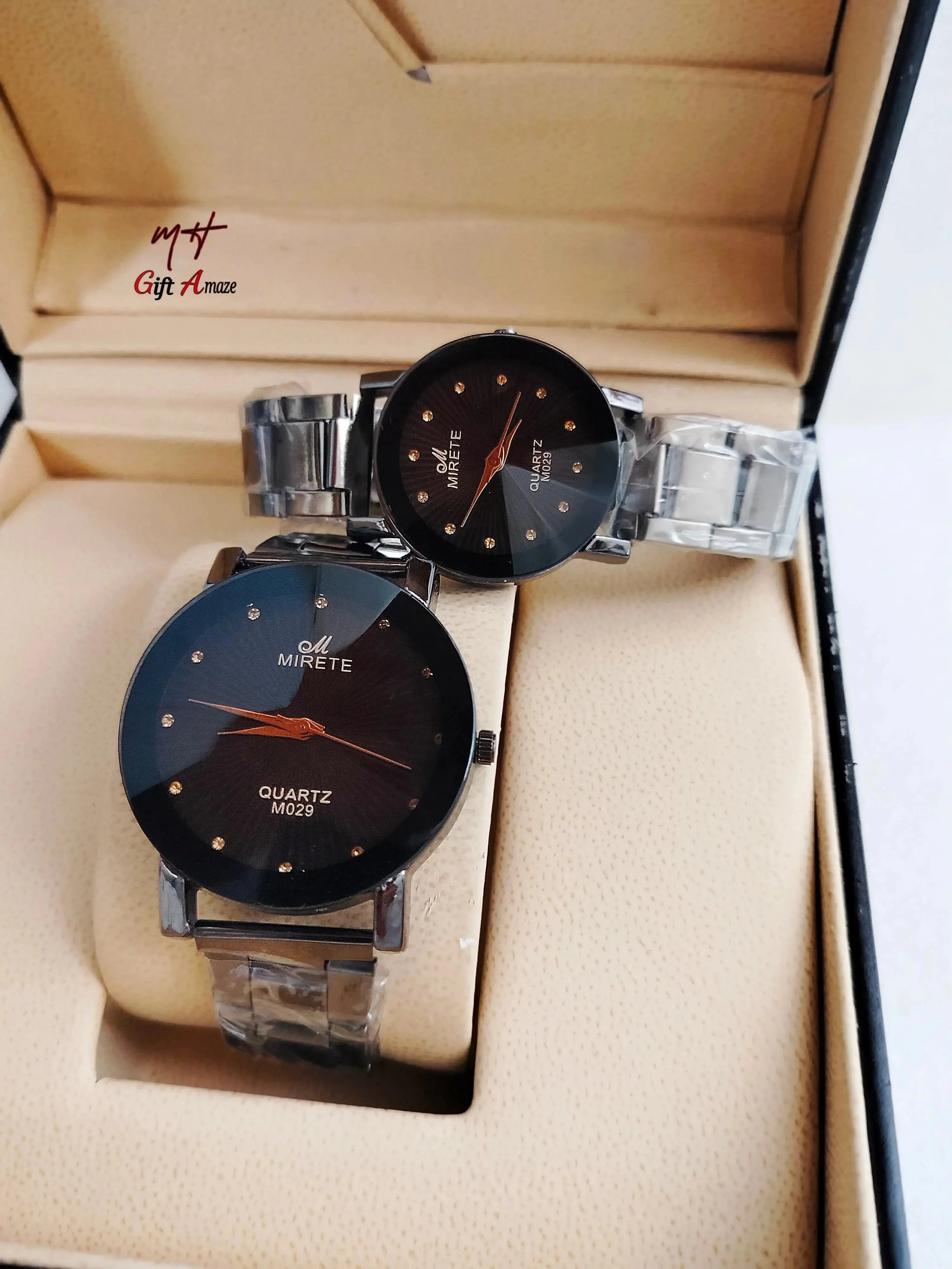 CODE HGMK16-Restock   Most Demanding  Couple Watch 👩‍❤‍👩 /- With Box 🎁 Gul Fatima