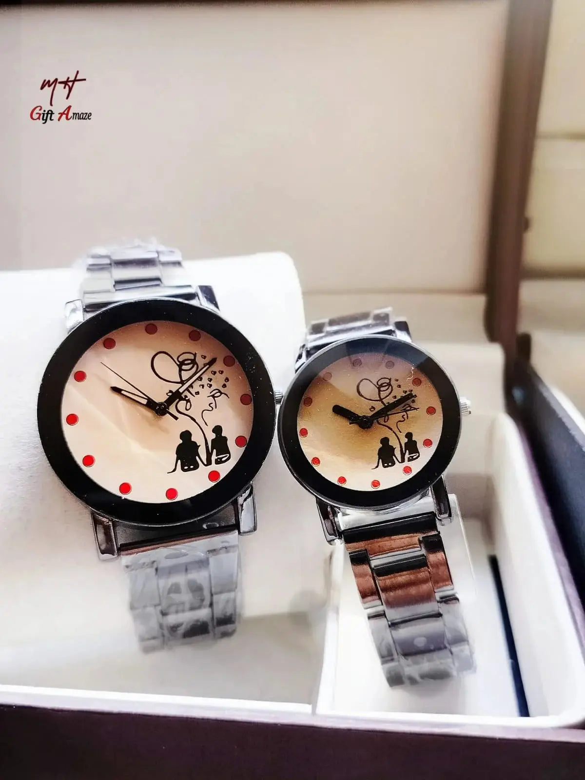 CODE HGMK19-Restock   Most Demanding  Couple Watch 👩‍❤‍👩 /- With Box 🎁 Gul Fatima