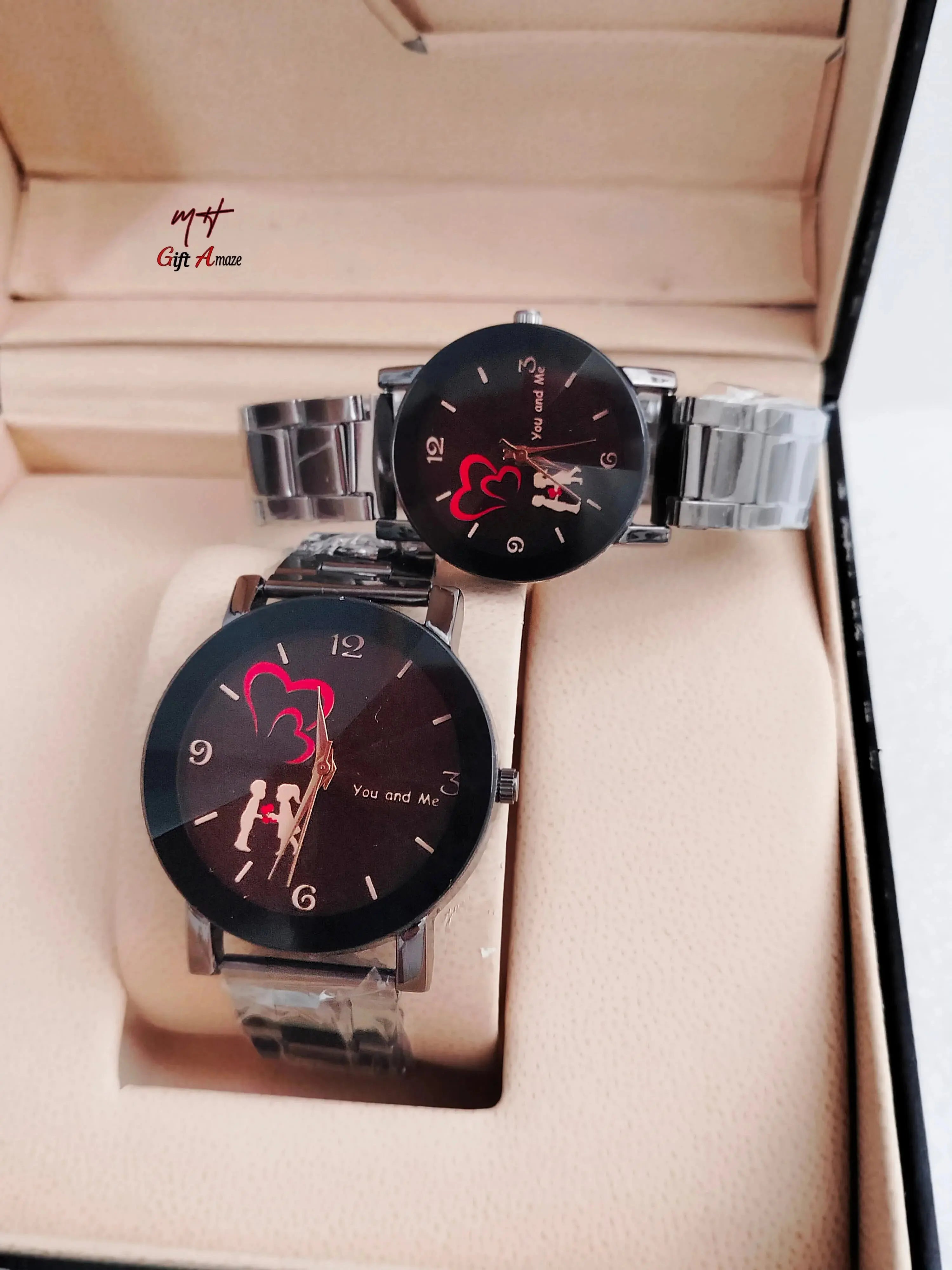 CODE HGMK21-Restock   Most Demanding  Couple Watch 👩‍❤‍👩 /- With Box 🎁 Gul Fatima