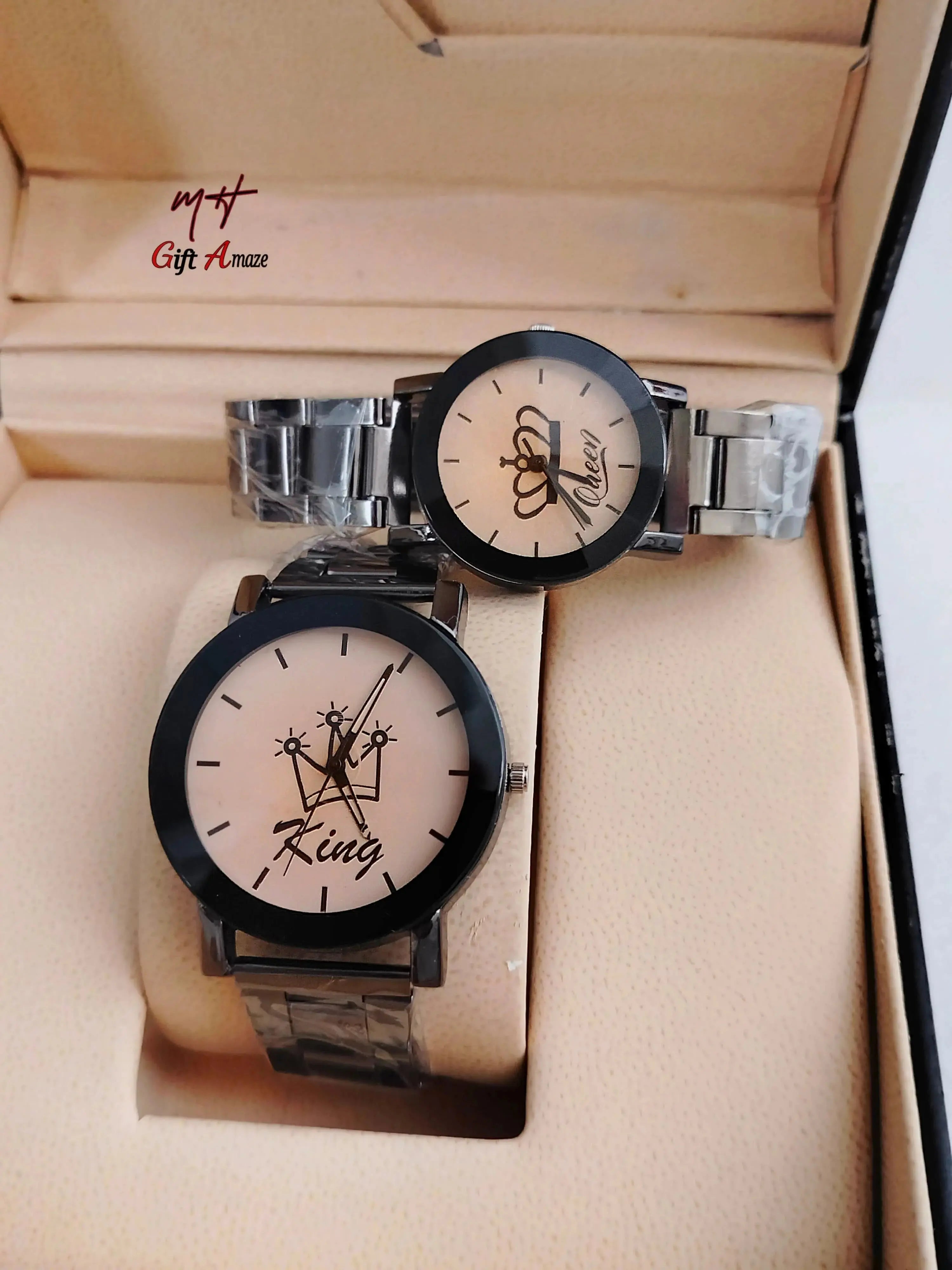 CODE HGMK24-Restock   Most Demanding  Couple Watch 👩‍❤‍👩 /- With Box 🎁 Gul Fatima